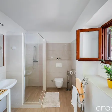 Vinka شقة بيوغْغاد نا موغو